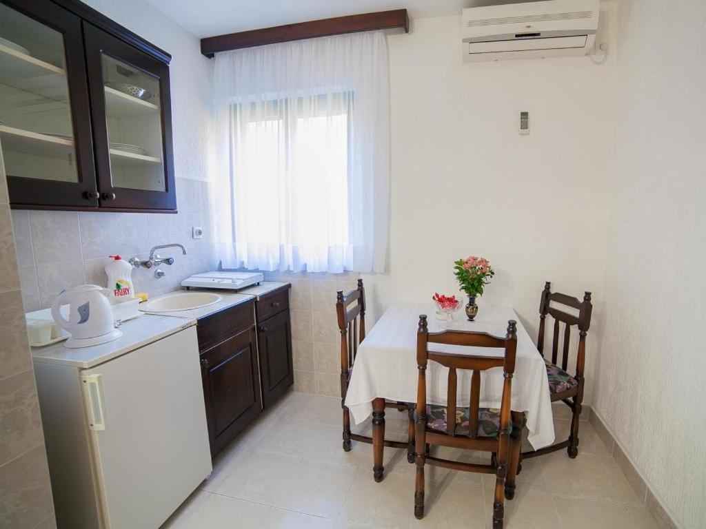Guest House 4M Петровац Номер фото
